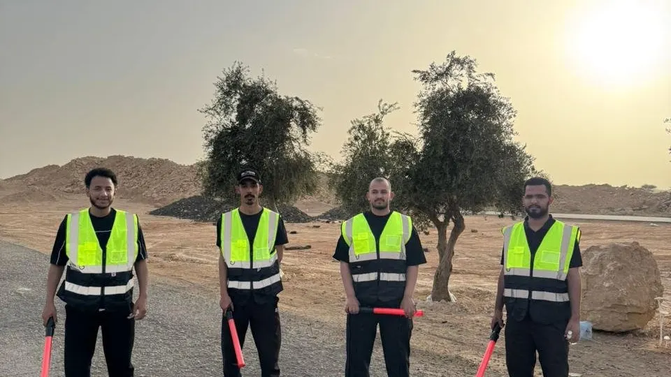 فريق ميداني مدرب لتنظيم حركة الزوار في موقع فعالية