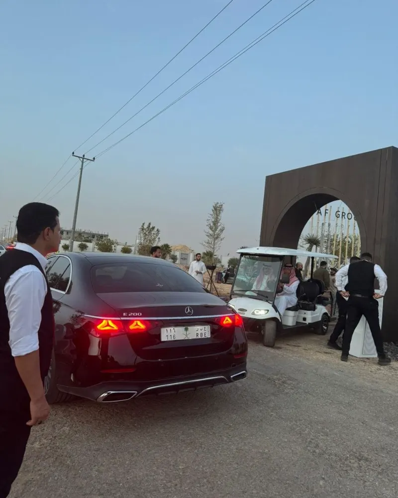 عربات جولف كهربائية من مسراك لنقل الزوار داخل موقع فعالية